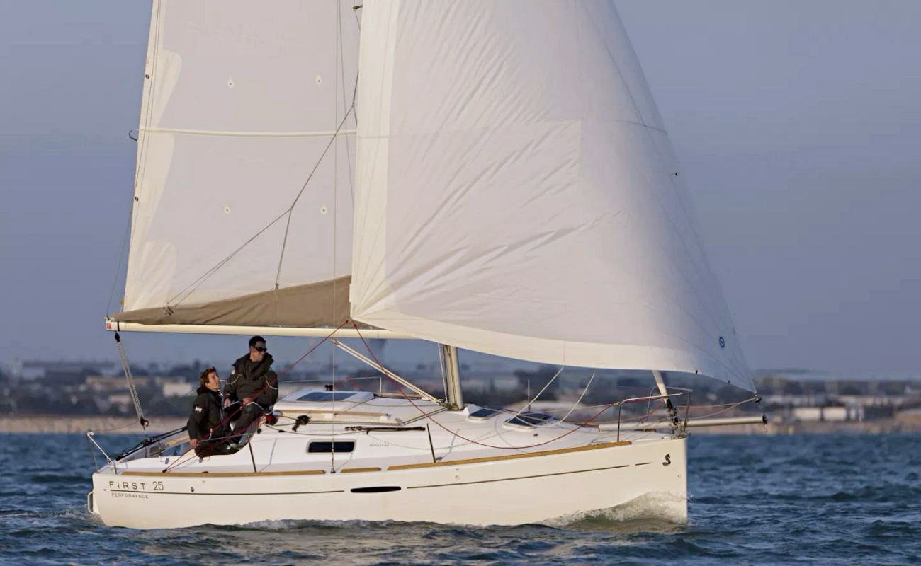 Beneteau First 24